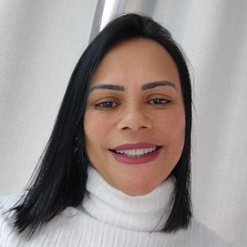 Ana Cleide – Psicanalista